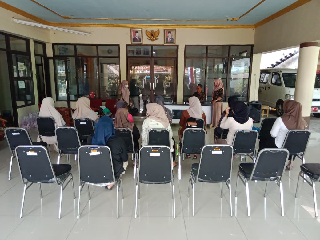 Pembagian Susu bagi Ibu Hamil